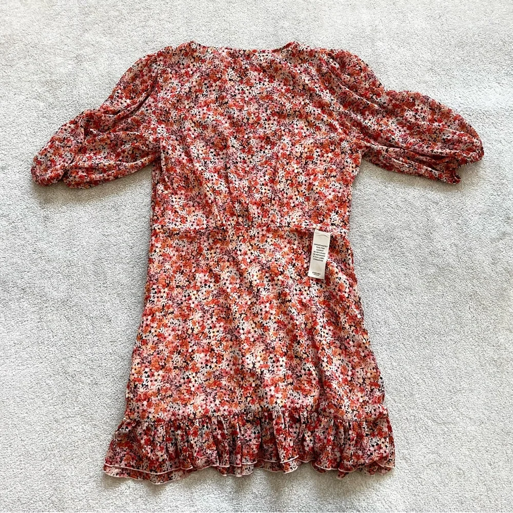 EVER NEW NWT Kylie Ruched Mini Dress Floral Romantic Dainty Feminine Pretty - Picture 2 of 9